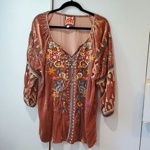 Johnny Was embroidered velvet top size L